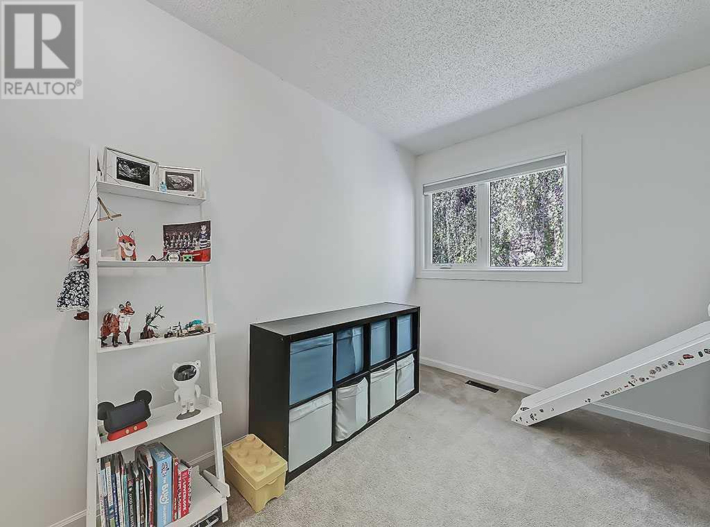 Single Family House for Sale in   Strathcona Drive SW Strathcona Park Calgary 