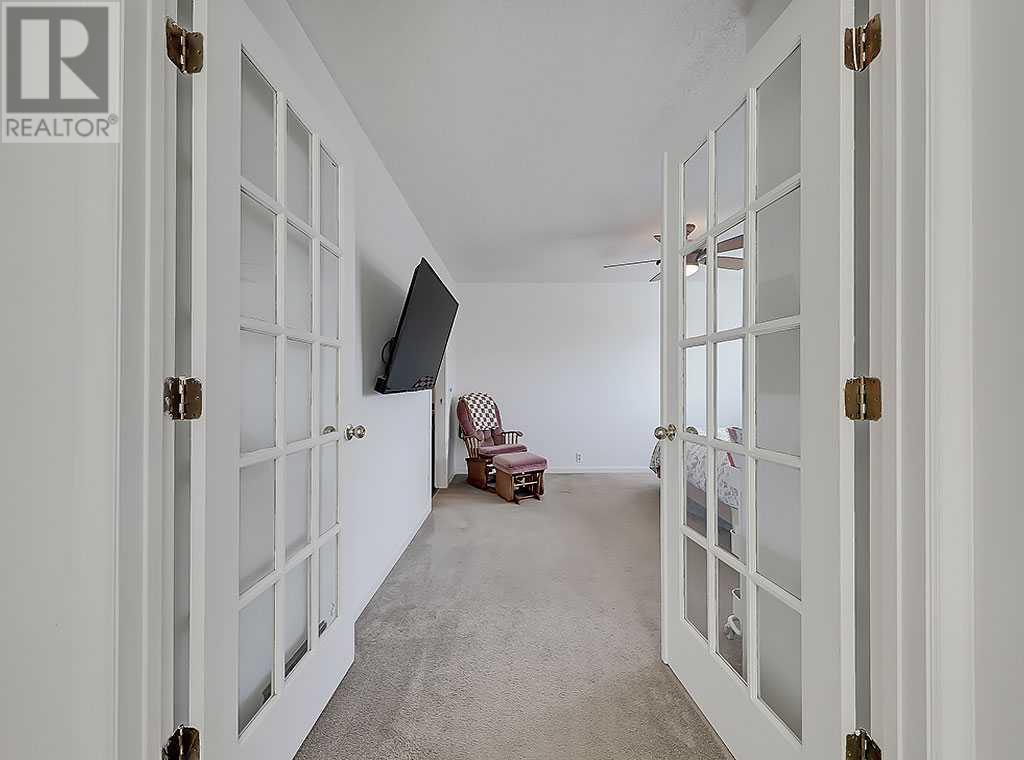 Single Family House for Sale in   Strathcona Drive SW Strathcona Park Calgary 