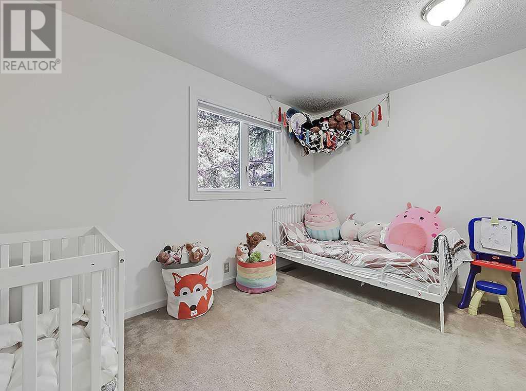 Single Family House for Sale in   Strathcona Drive SW Strathcona Park Calgary 