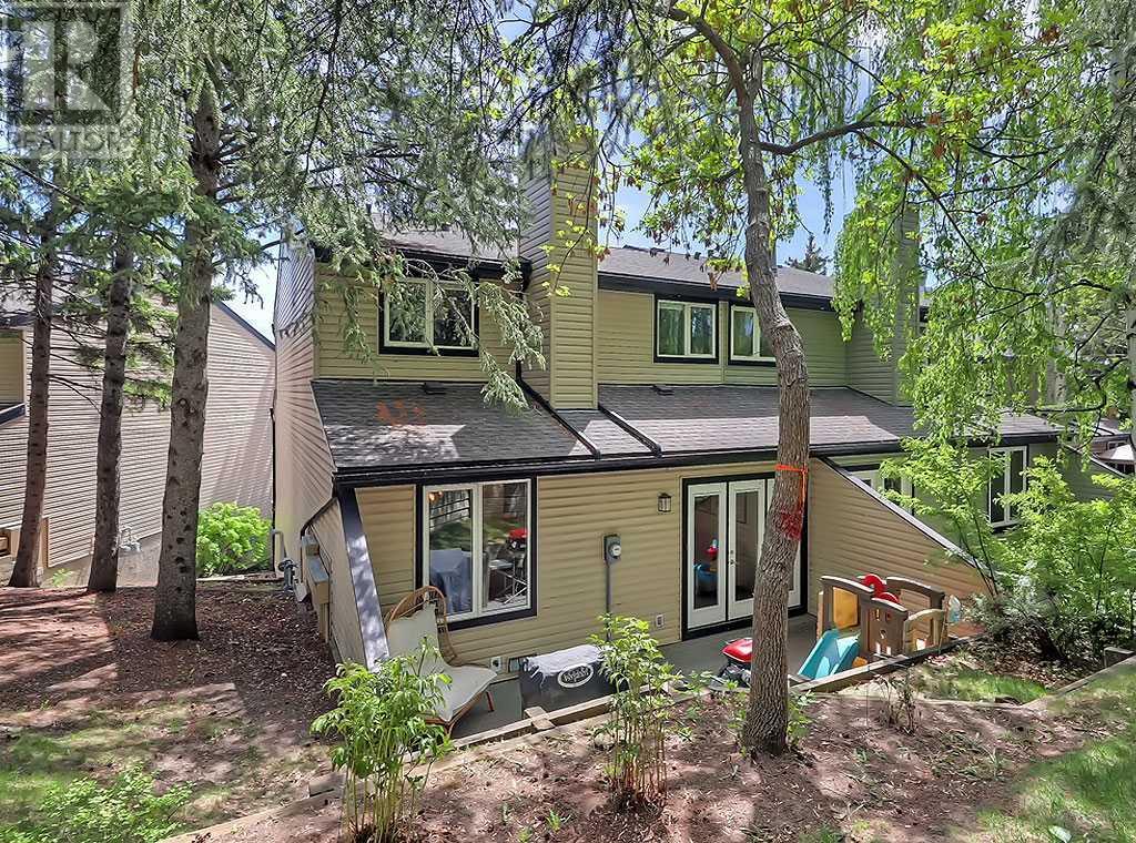Single Family House for Sale in   Strathcona Drive SW Strathcona Park Calgary 