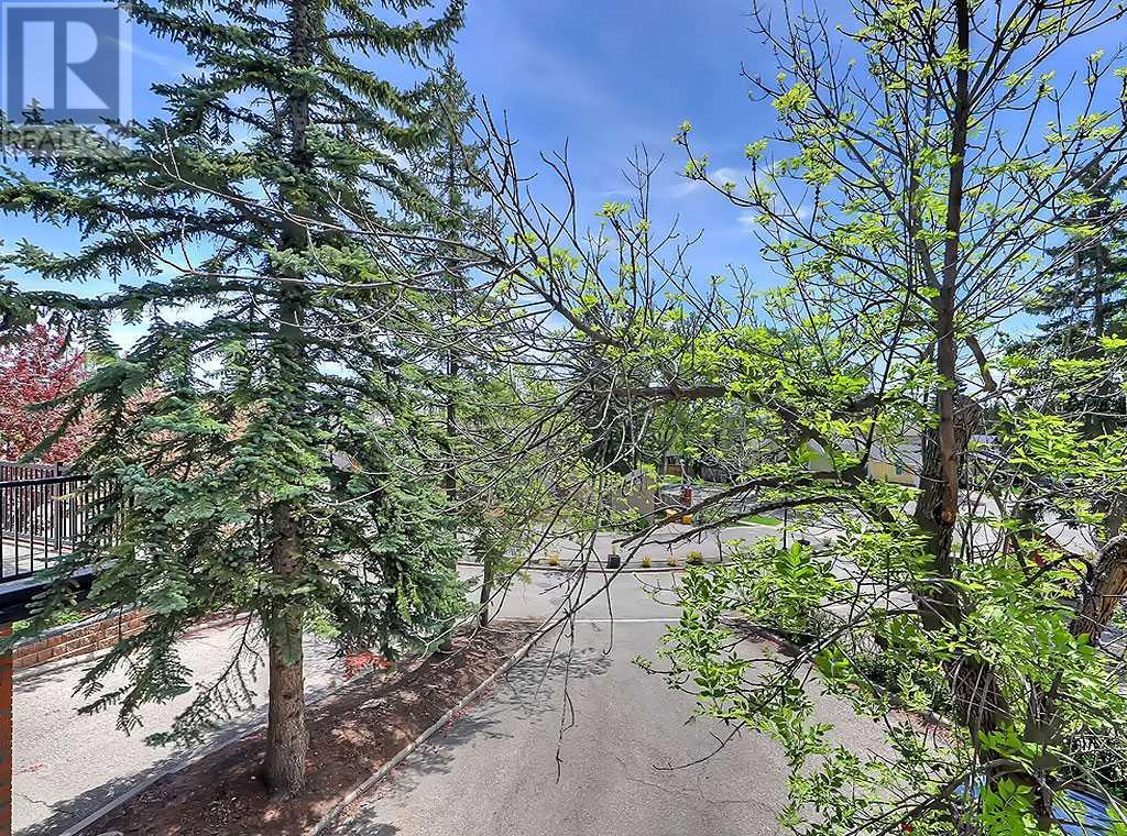 Single Family House for Sale in   Strathcona Drive SW Strathcona Park Calgary 
