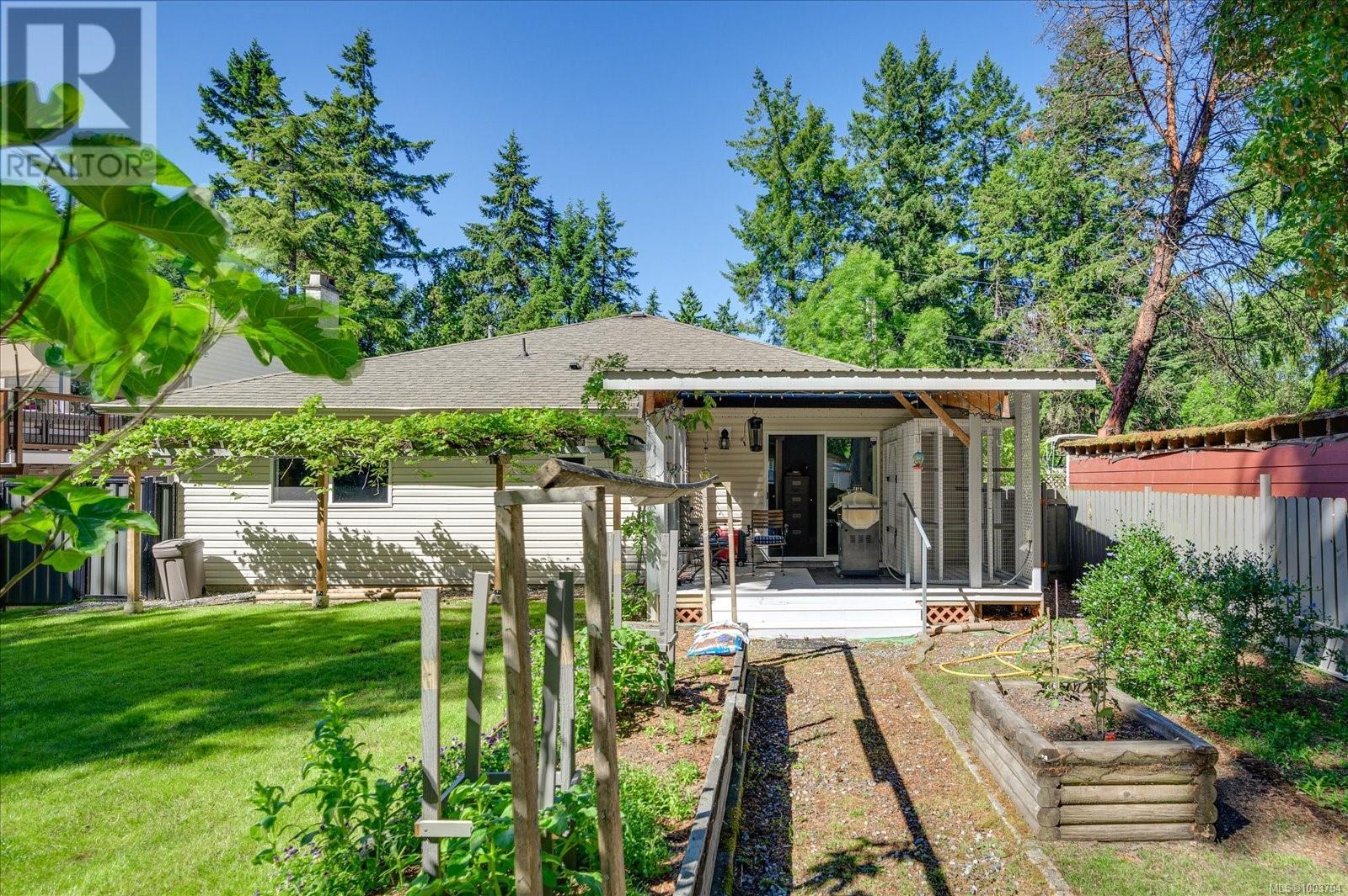 Photo 28 of 5739 Malpass Rd, Nanaimo BC