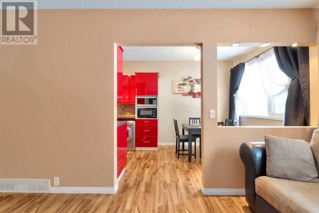 Single Family House Bi-level for Sale in  Canfield Road SW Canyon Meadows Calgary 