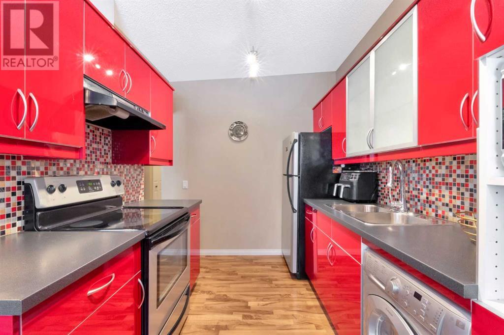 Single Family House Bi-level for Sale in  Canfield Road SW Canyon Meadows Calgary 
