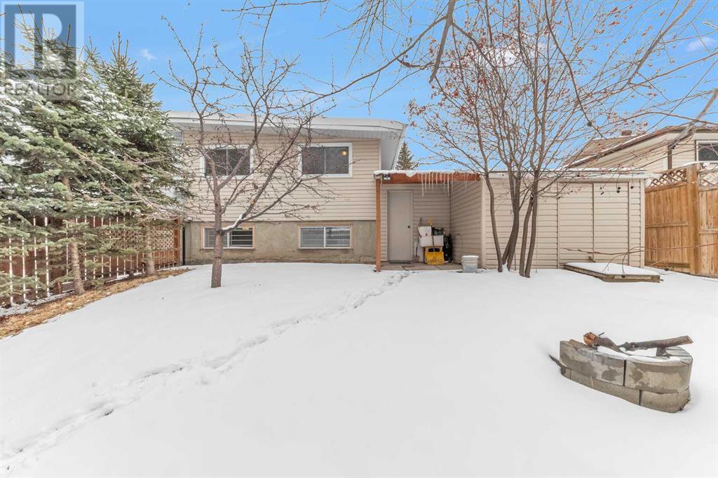 Single Family House Bi-level for Sale in  Canfield Road SW Canyon Meadows Calgary 