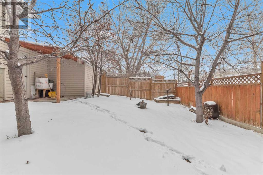 Single Family House Bi-level for Sale in  Canfield Road SW Canyon Meadows Calgary 