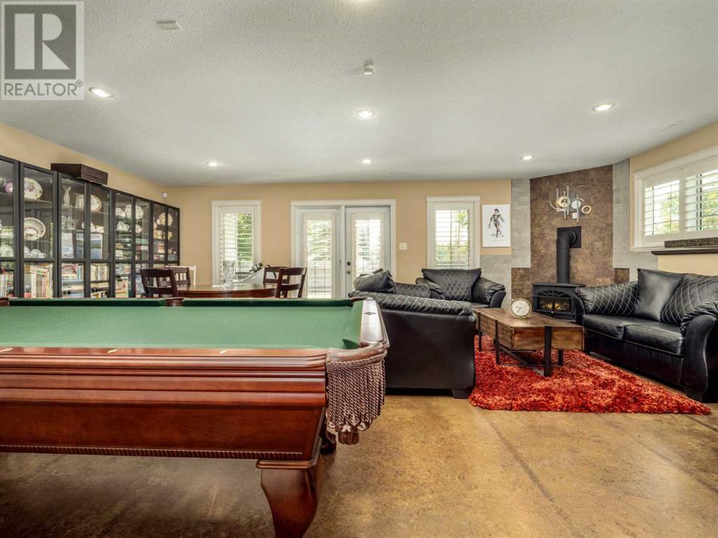 Single Family House Bi-level for Sale in  Mt Sunburst Place W Sunridge Lethbridge 