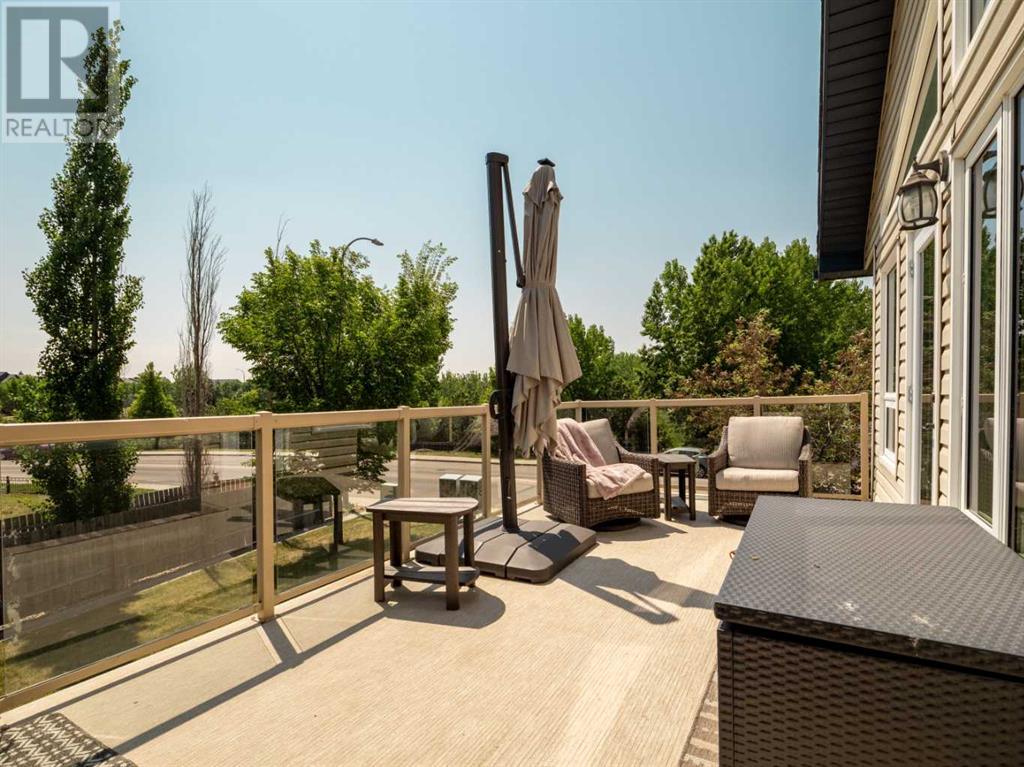 Single Family House Bi-level for Sale in  Mt Sunburst Place W Sunridge Lethbridge 