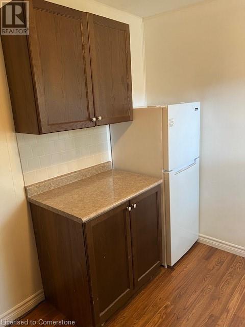 Photo 13 of 37 Dundas Street, Dundas ON