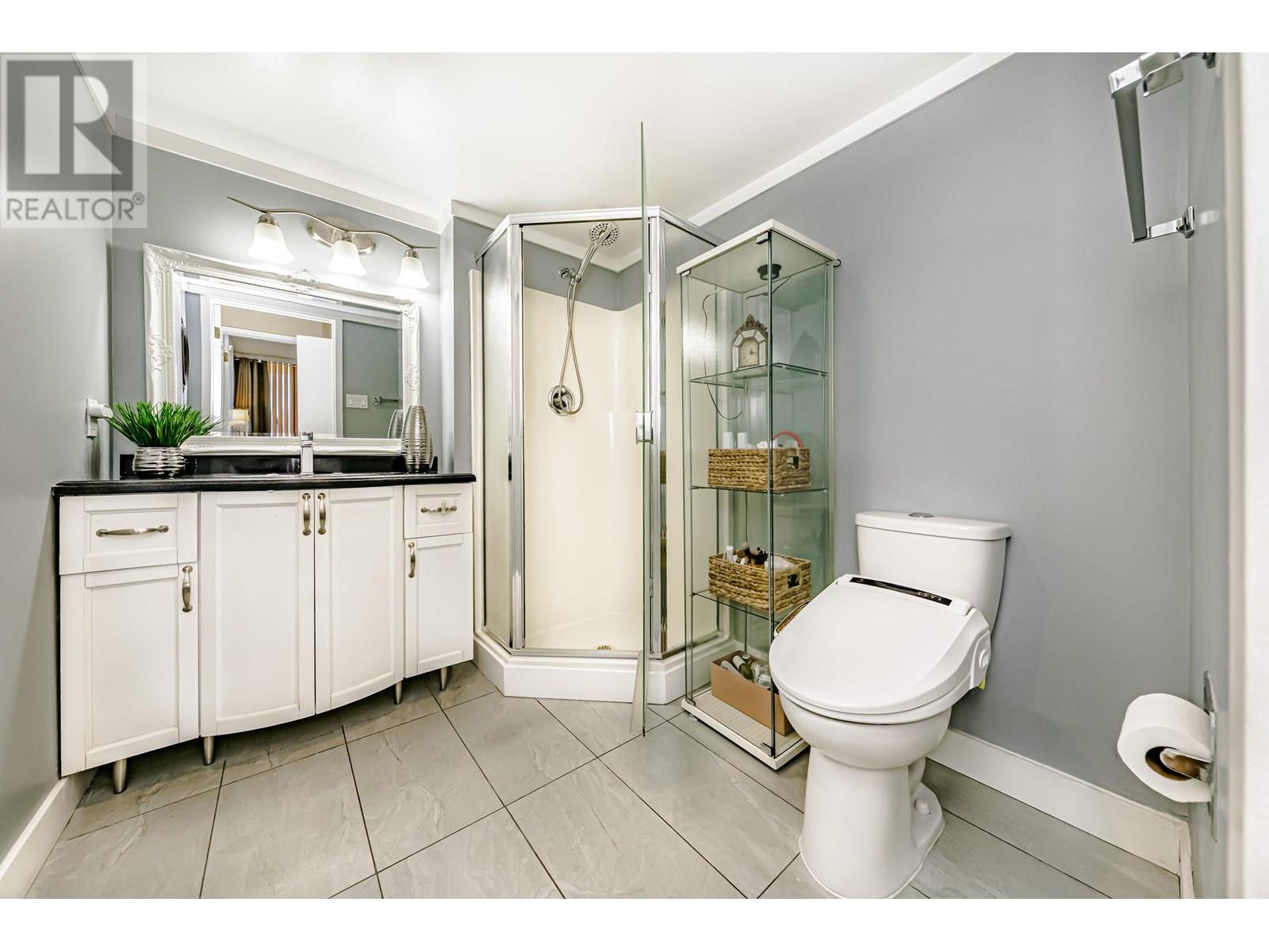Photo 11 of 2403 9521 Cardston, Burnaby BC