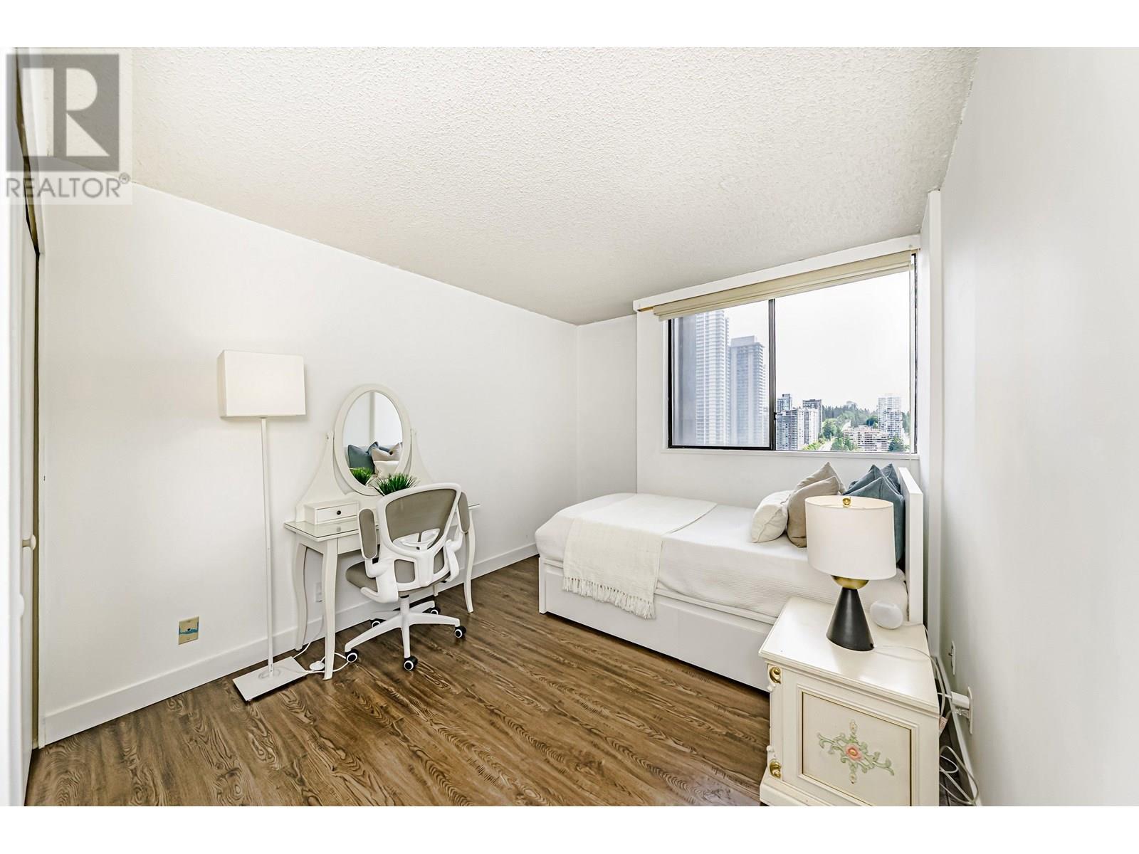 Photo 4 of 2403 9521 Cardston, Burnaby BC