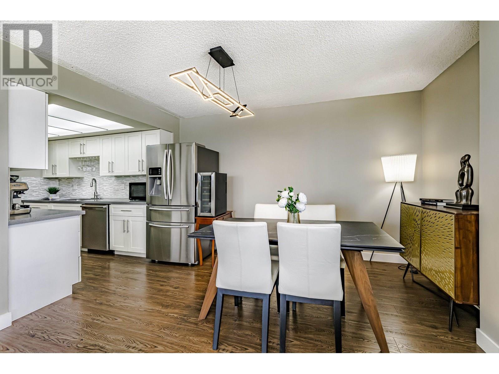 Photo 7 of 2403 9521 Cardston, Burnaby BC