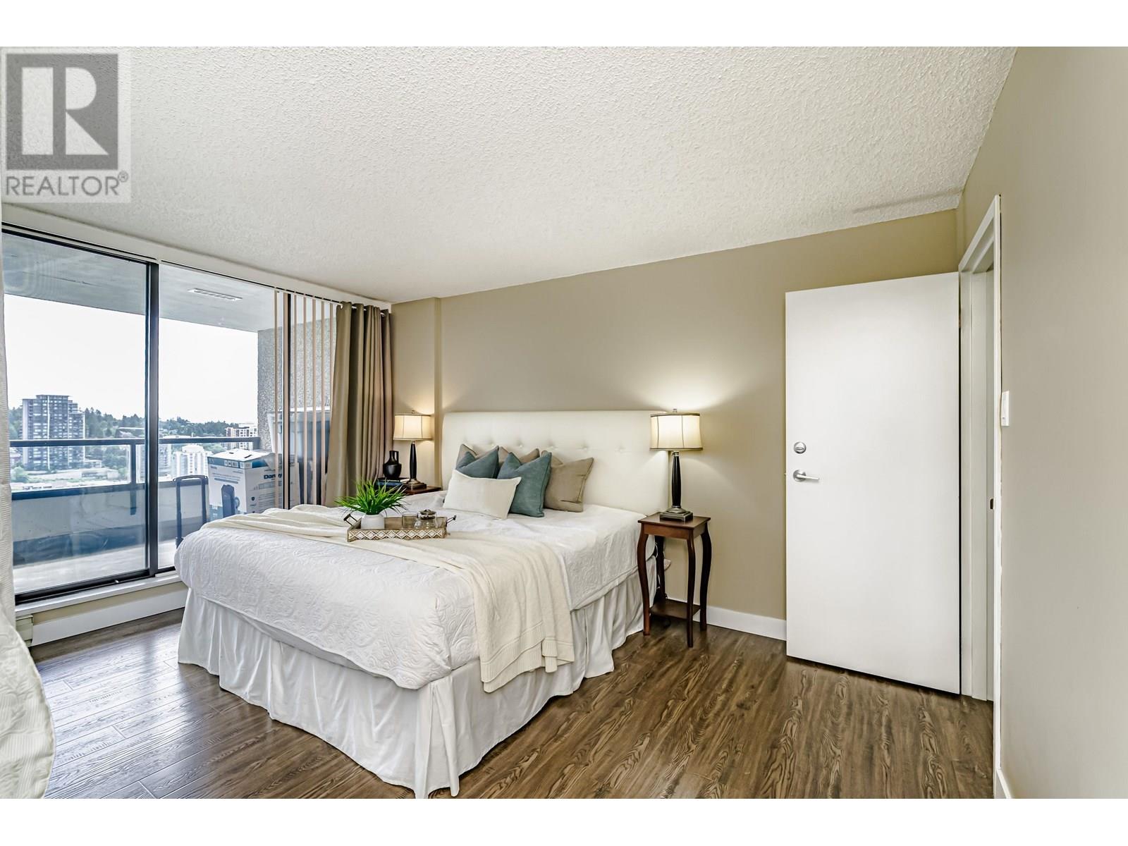 Photo 3 of 2403 9521 Cardston, Burnaby BC