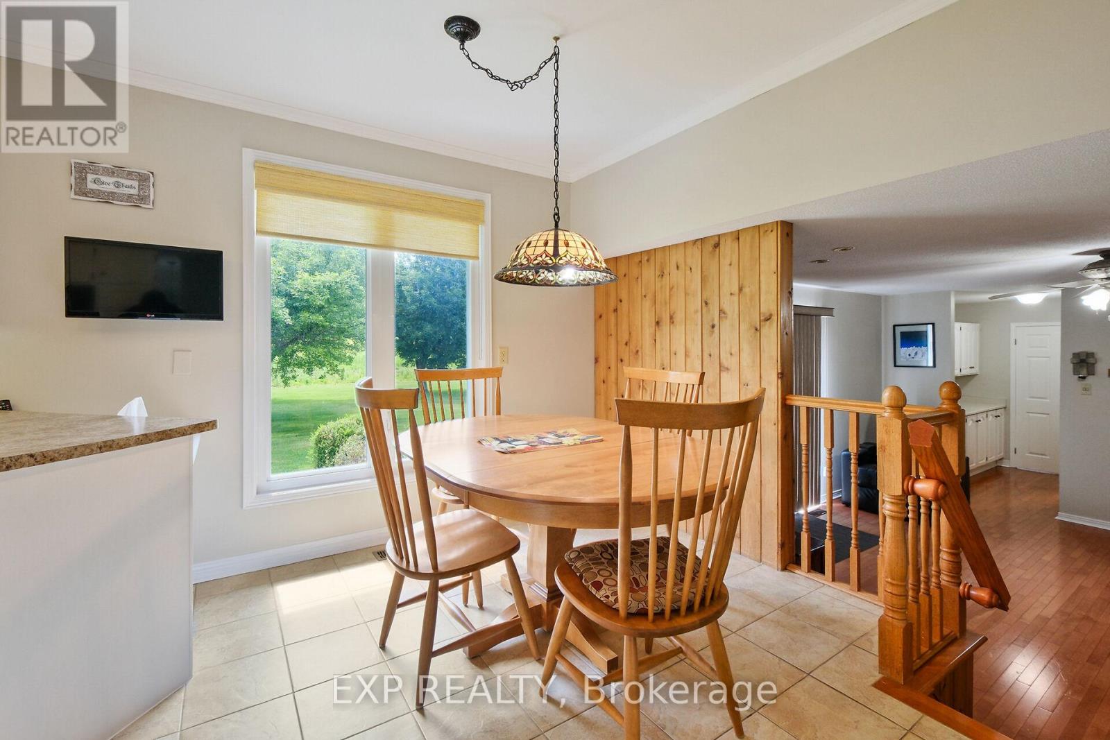 Photo 28 of 1376 Macdonald Road, Russell ON