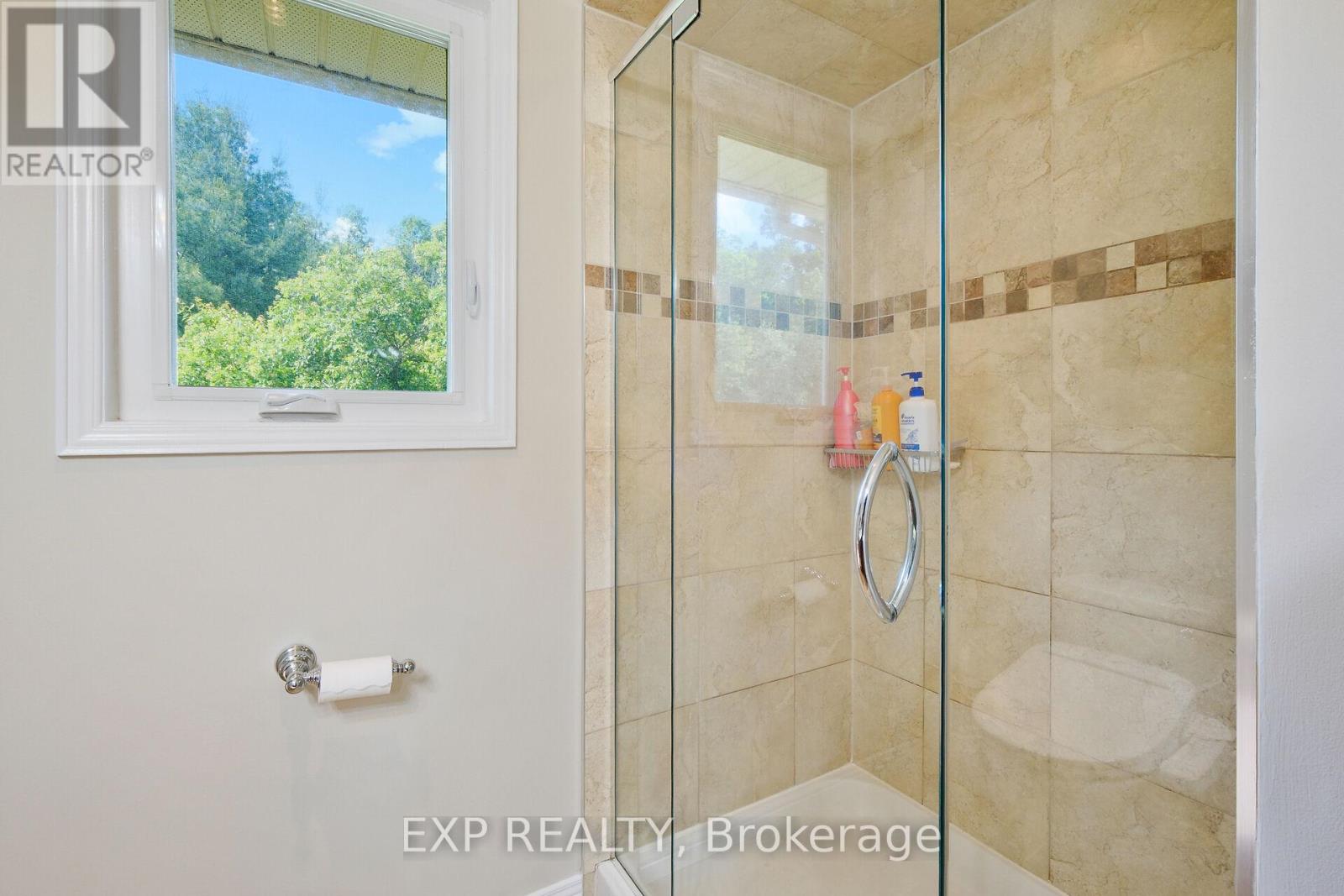 Photo 6 of 1376 Macdonald Road, Russell ON