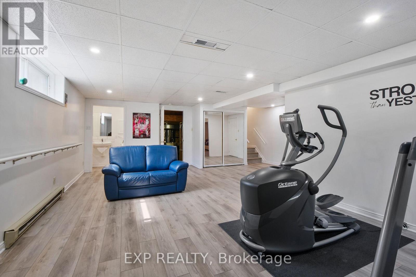 Photo 12 of 1376 Macdonald Road, Russell ON