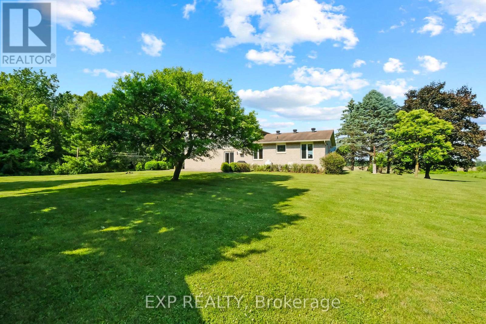 Photo 40 of 1376 Macdonald Road, Russell ON