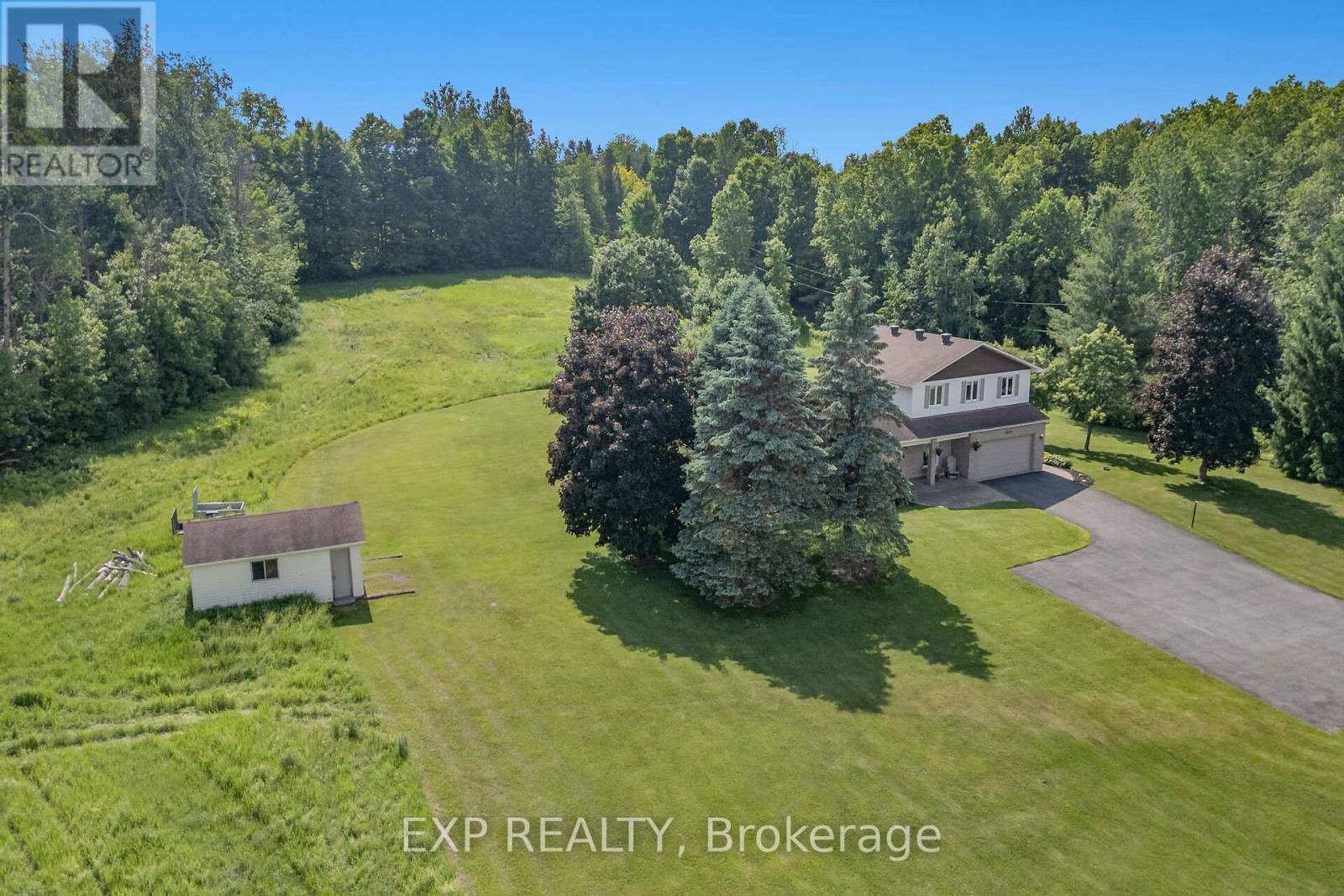 Photo 43 of 1376 Macdonald Road, Russell ON