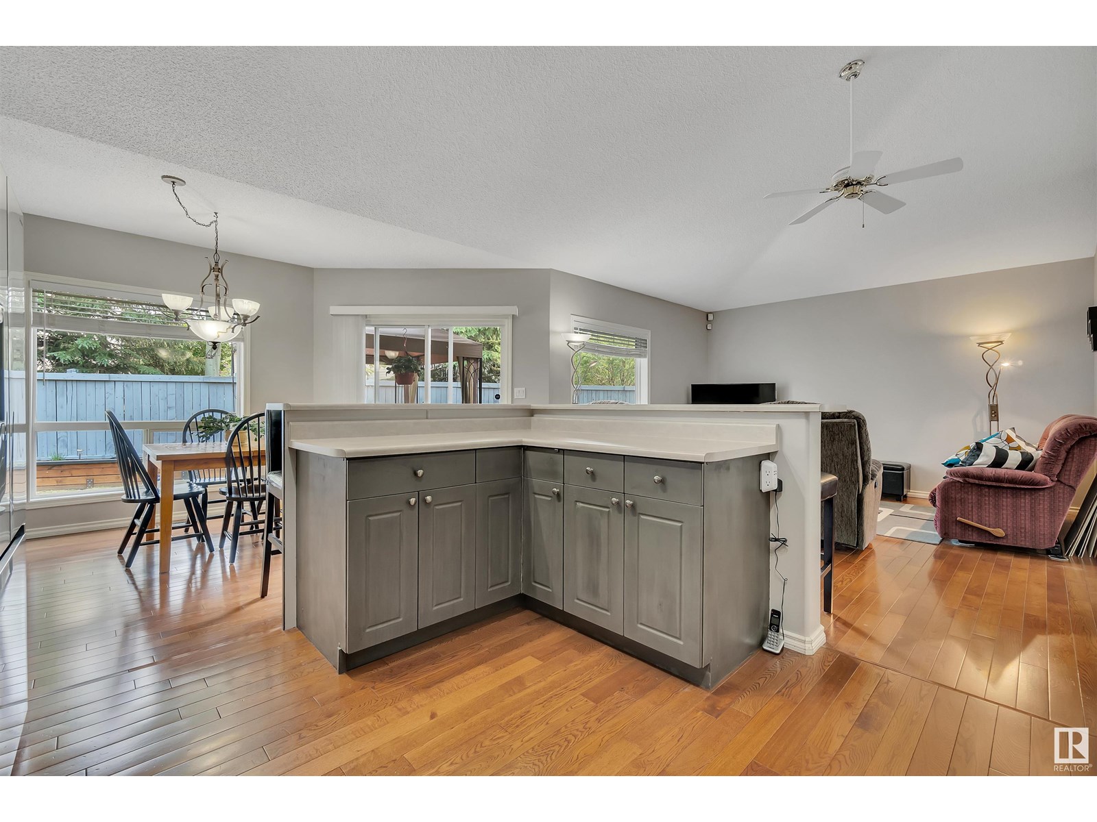 Photo 26 of 123 215 Blackburn E Sw, Edmonton AB