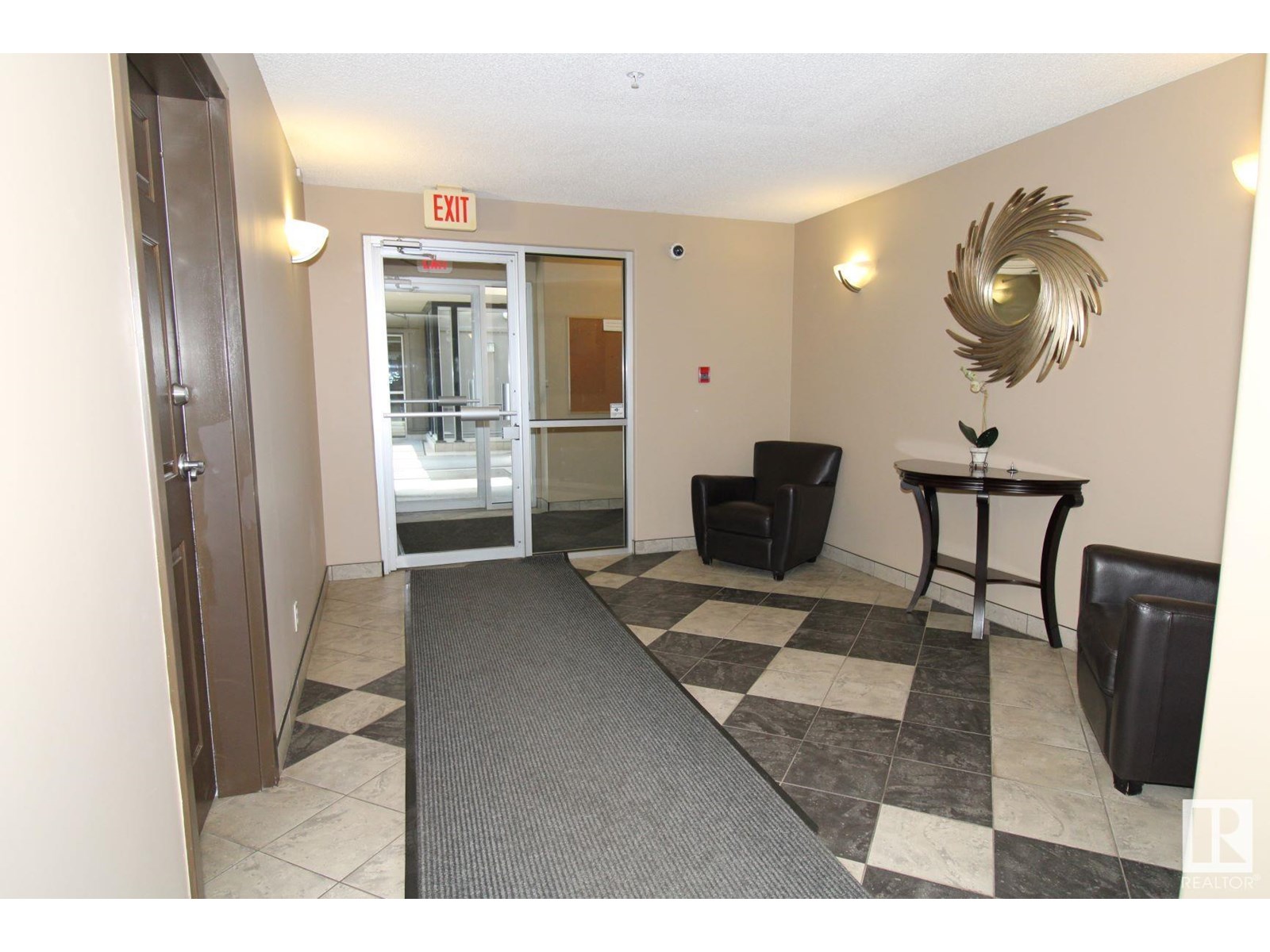 Photo 3 of 404 11103 84 Av Nw, Edmonton AB