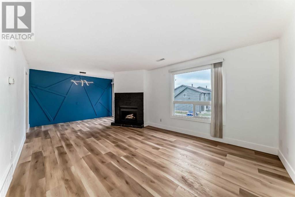 Single Family House for Sale in    Street NE Rundle Calgary 