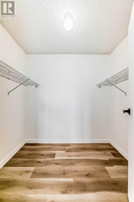 Single Family House for Sale in    Street NE Rundle Calgary 