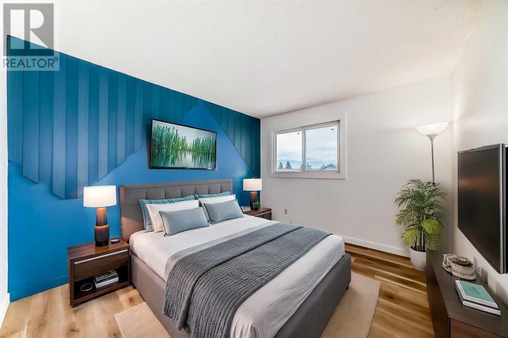 Single Family House for Sale in    Street NE Rundle Calgary 