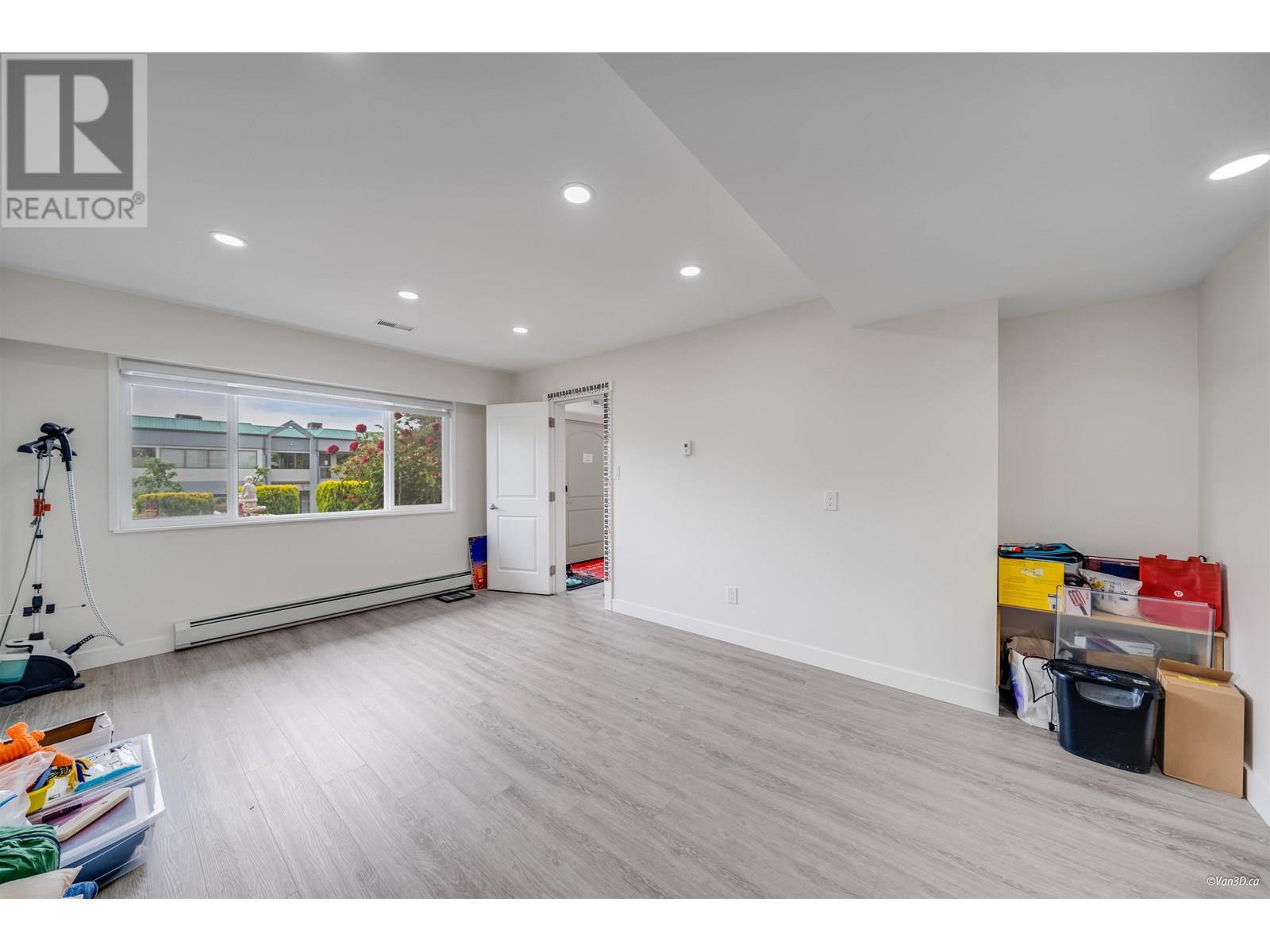 Photo 19 of 3881 Napier Street, Burnaby BC