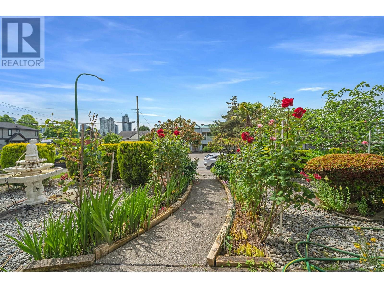Photo 32 of 3881 Napier Street, Burnaby BC