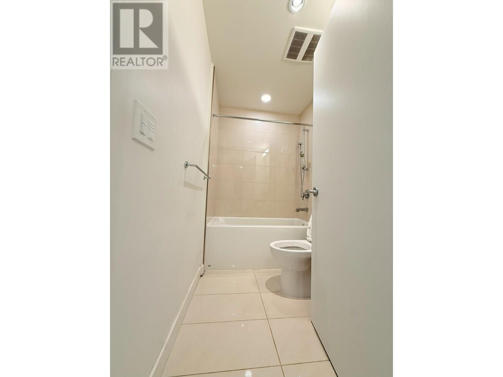Photo 3 of 325 4033 May Drive, Richmond BC
