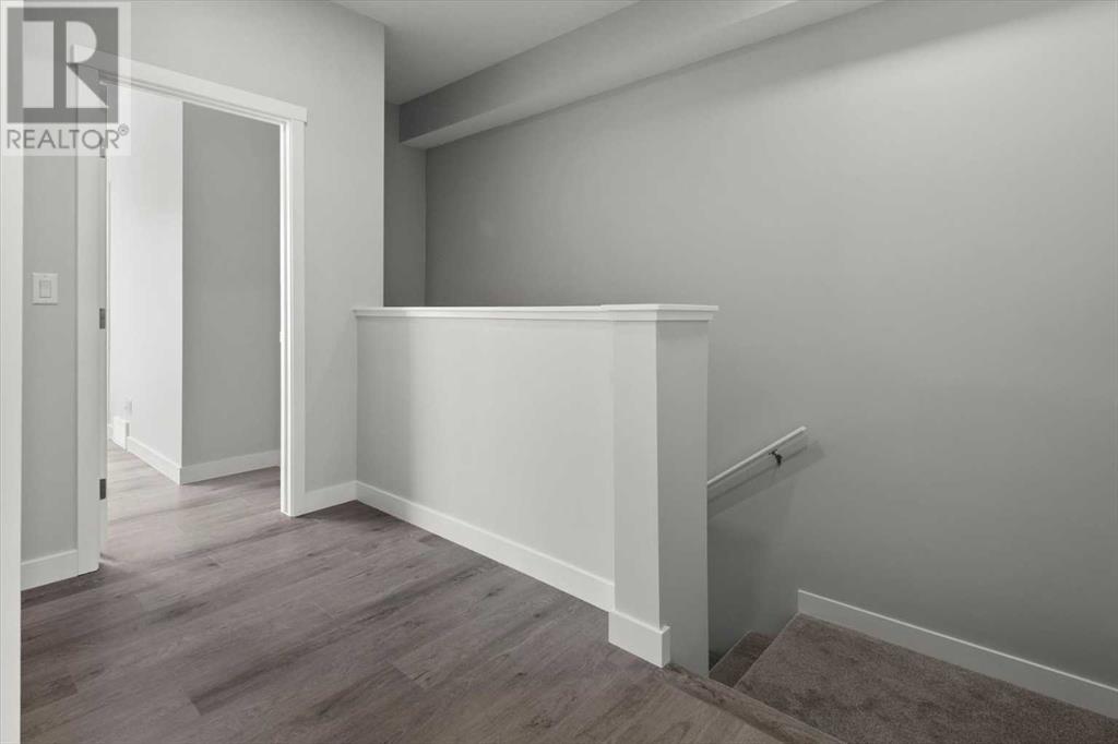 Single Family House for Sale in  Shawnee Square SW Shawnee Slopes Calgary 