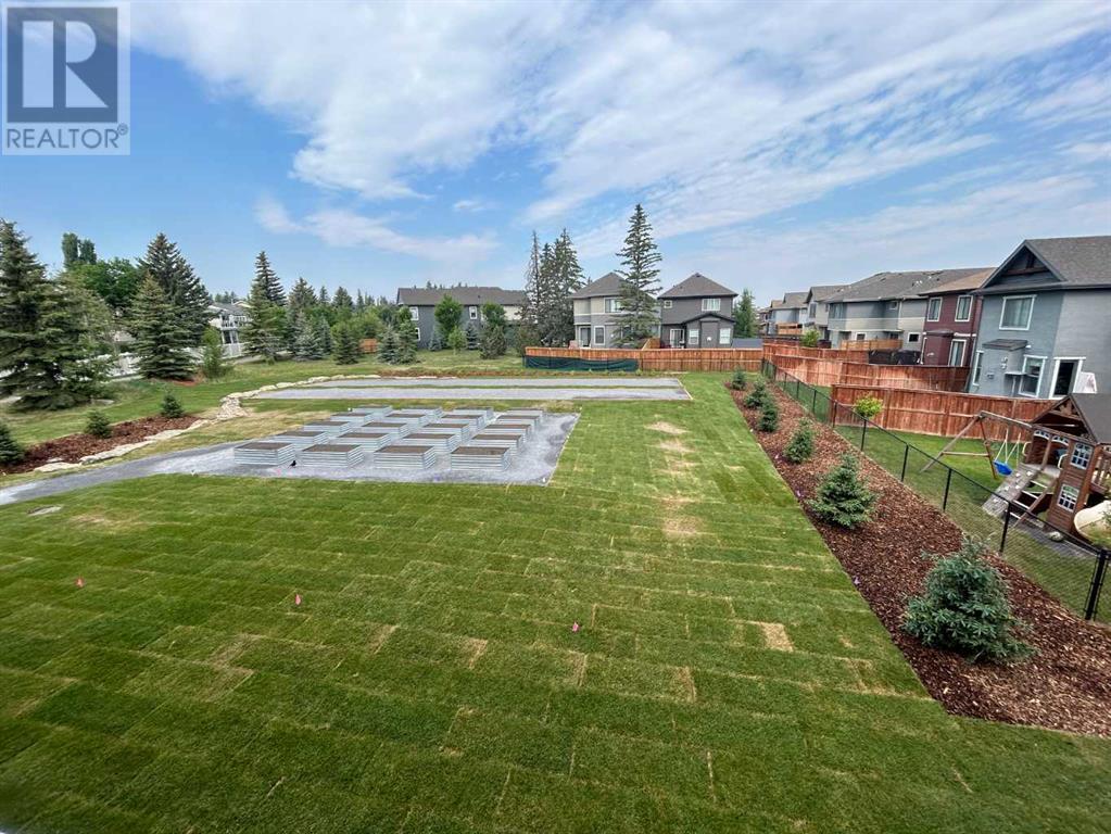 Single Family House for Sale in  Shawnee Square SW Shawnee Slopes Calgary 