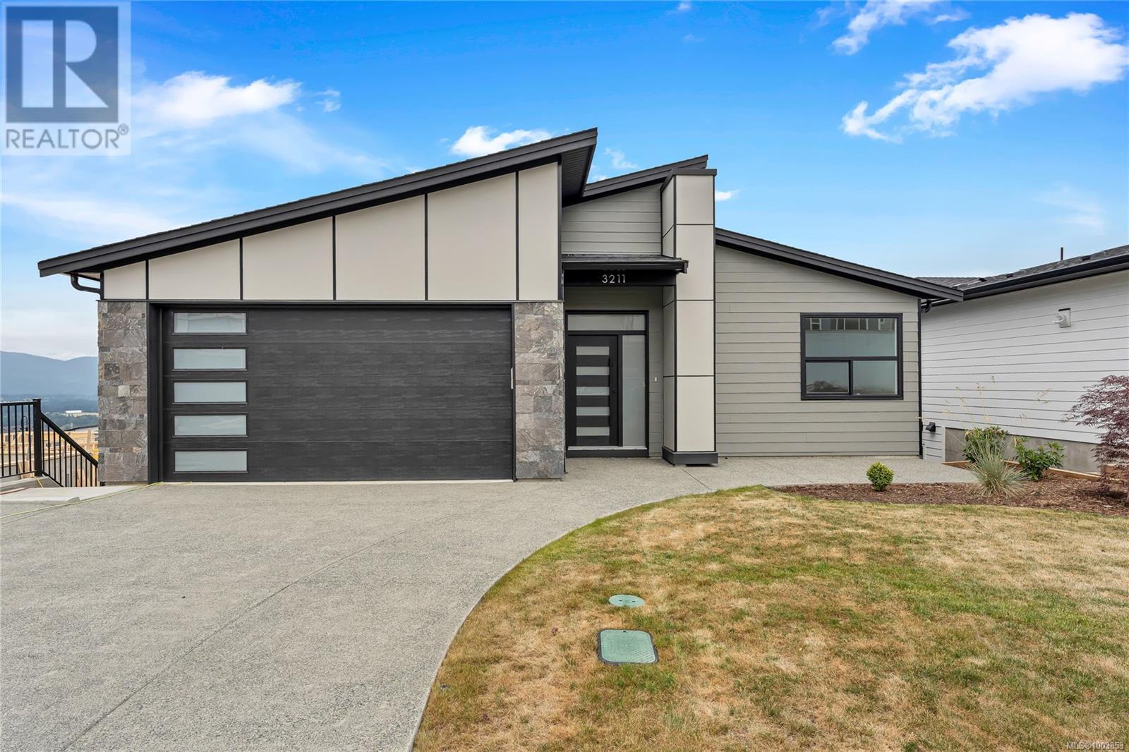 3211 Woodrush Dr, Duncan