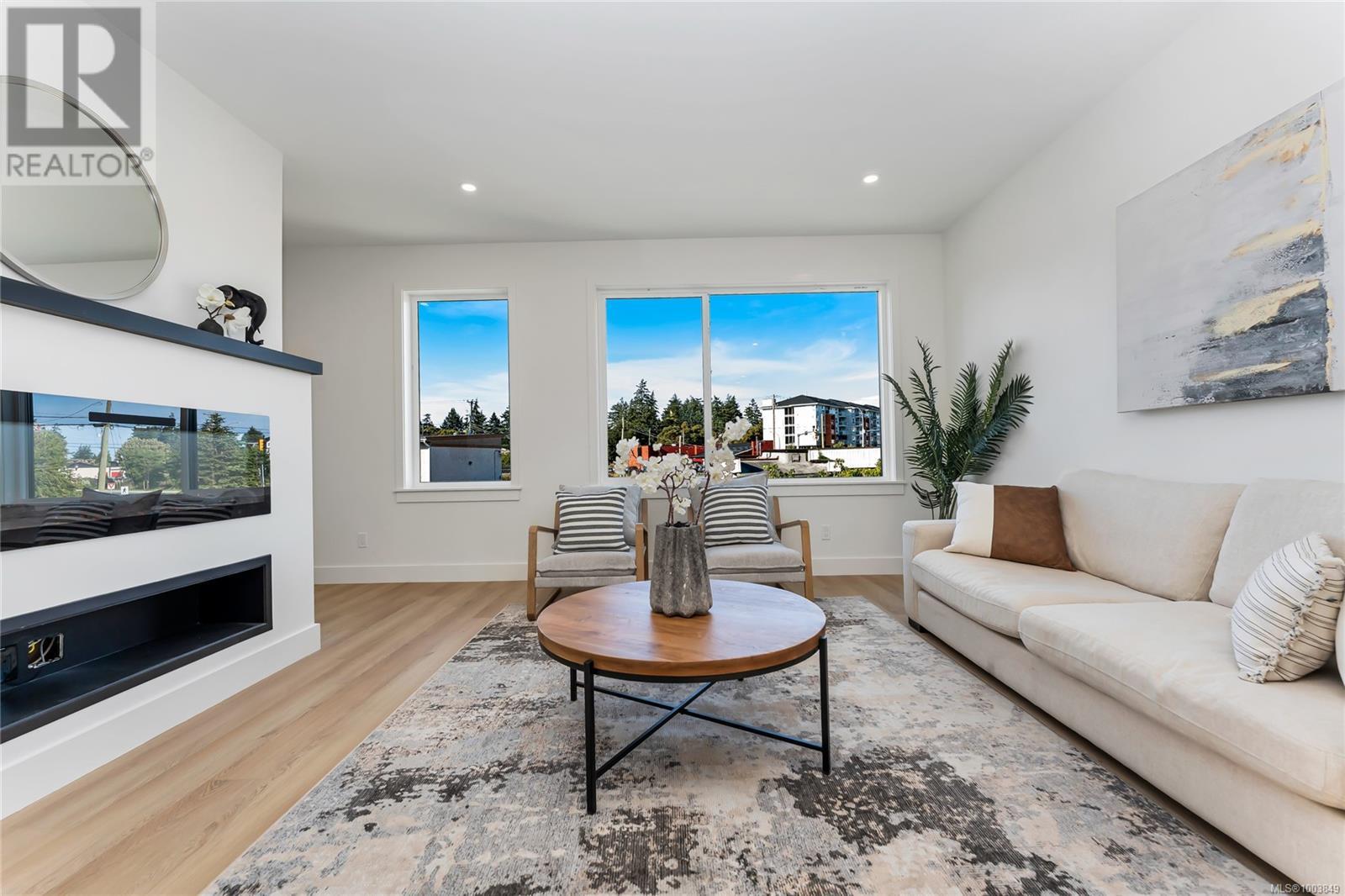 Photo 5 of 909 Vine Crt, Langford BC