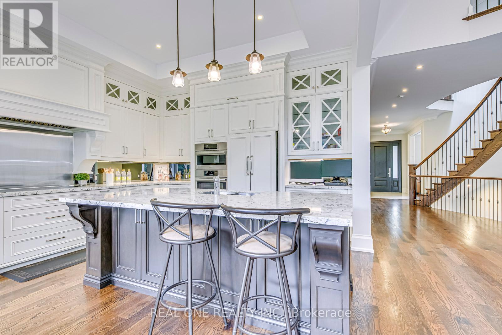 Photo 30 of 332 Sawyer Road, Oakville ON