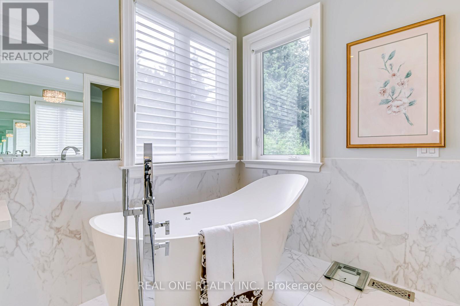 Photo 25 of 332 Sawyer Road, Oakville ON