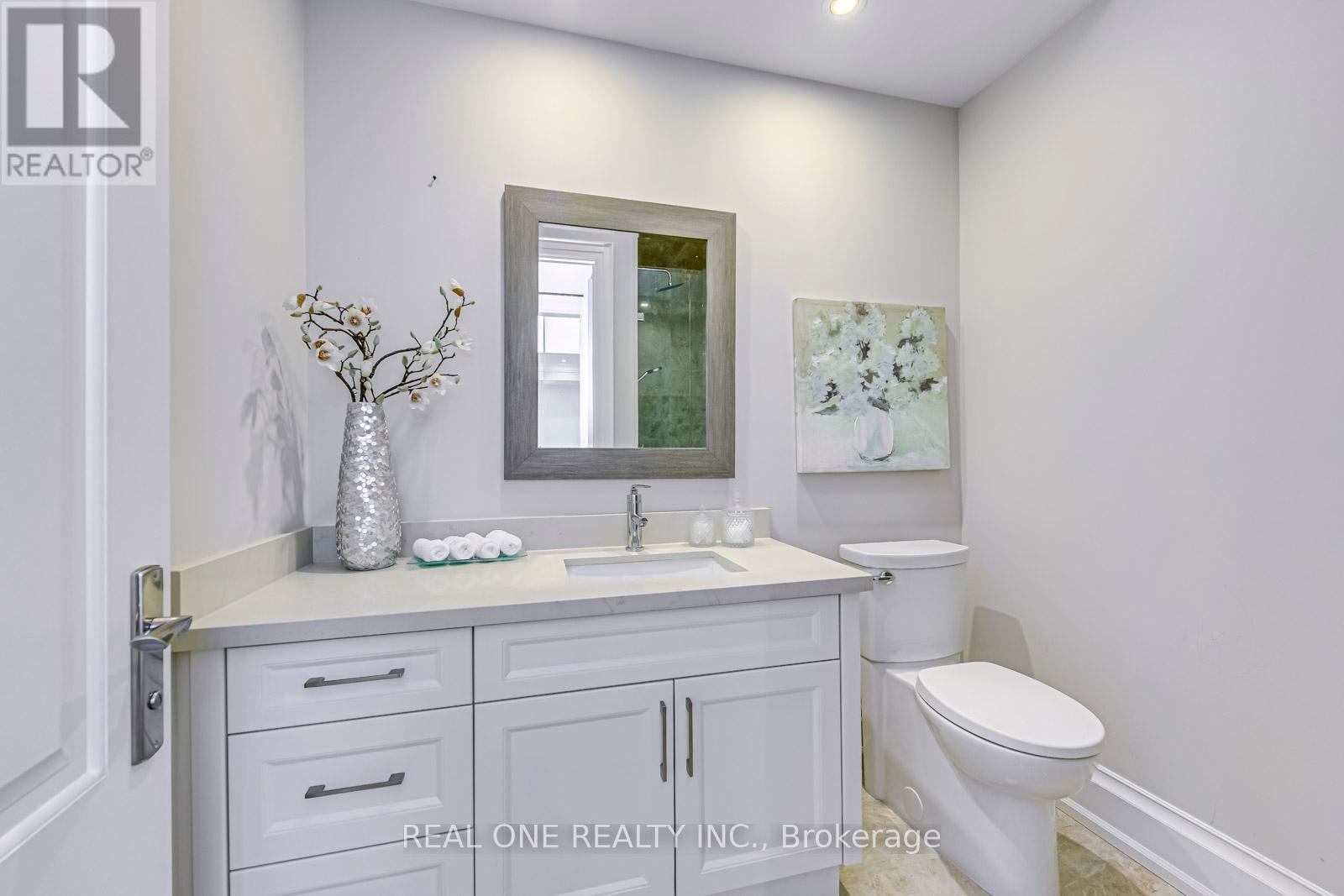 Photo 37 of 332 Sawyer Road, Oakville ON