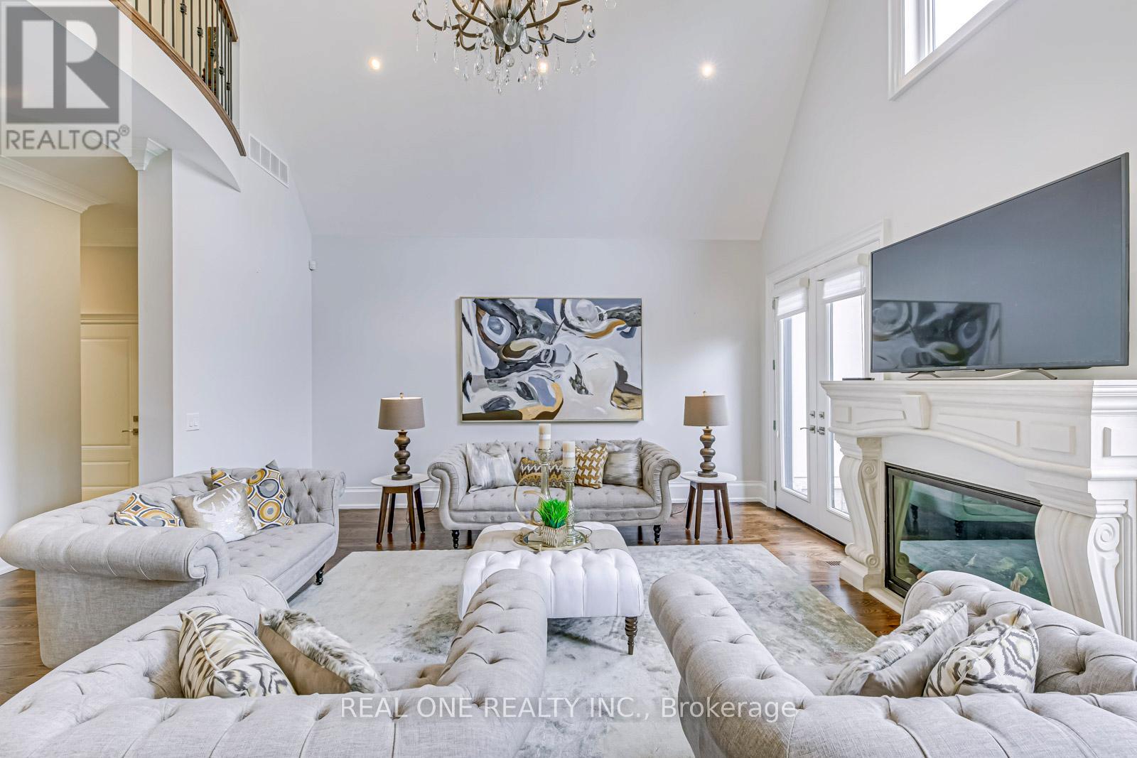 Photo 22 of 332 Sawyer Road, Oakville ON