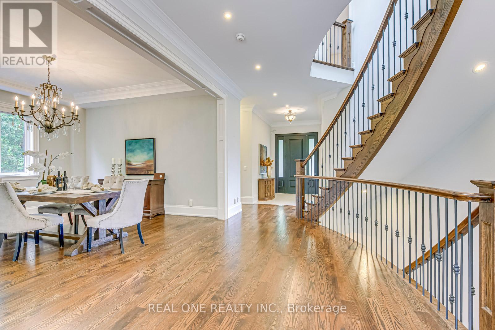 Photo 26 of 332 Sawyer Road, Oakville ON
