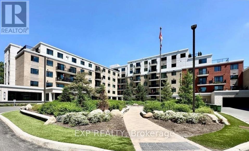 Photo 1 of 102 1425 Vanier Parkway, Ottawa ON