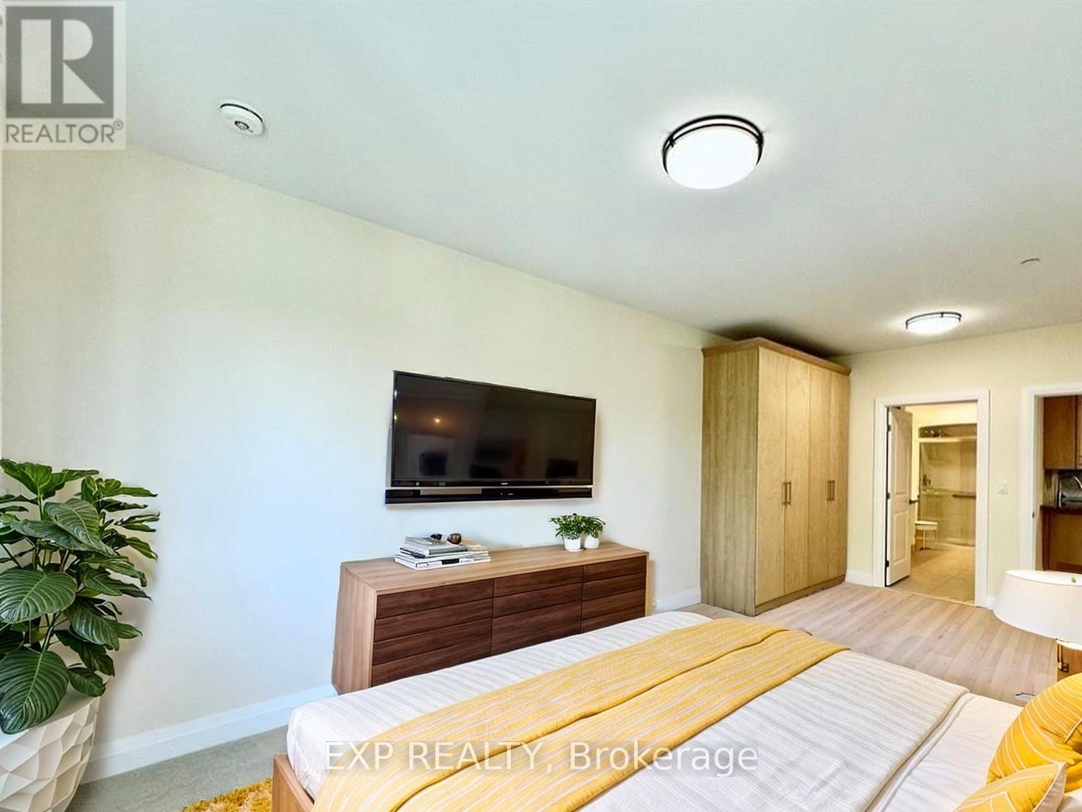 Photo 17 of 102 1425 Vanier Parkway, Ottawa ON