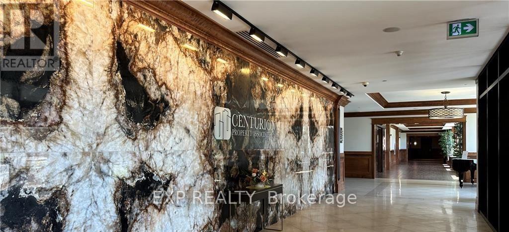 Photo 5 of 102 1425 Vanier Parkway, Ottawa ON