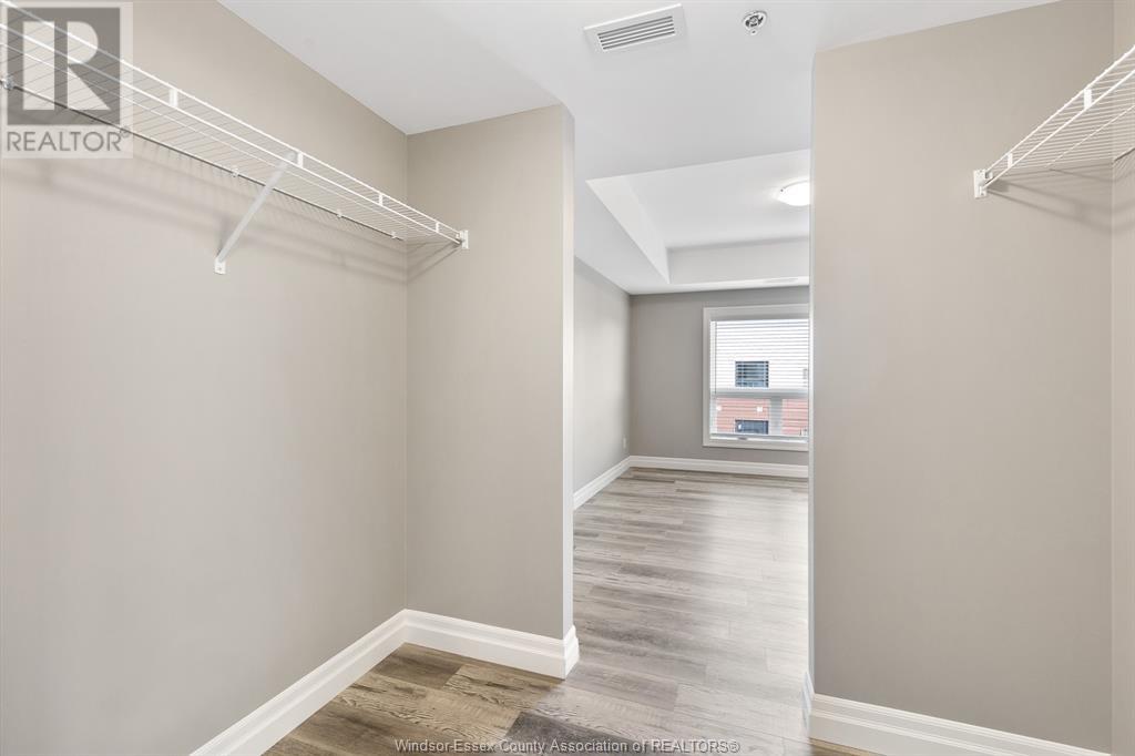 Photo 7 of 716 Brownstone Unit 406, Tecumseh ON