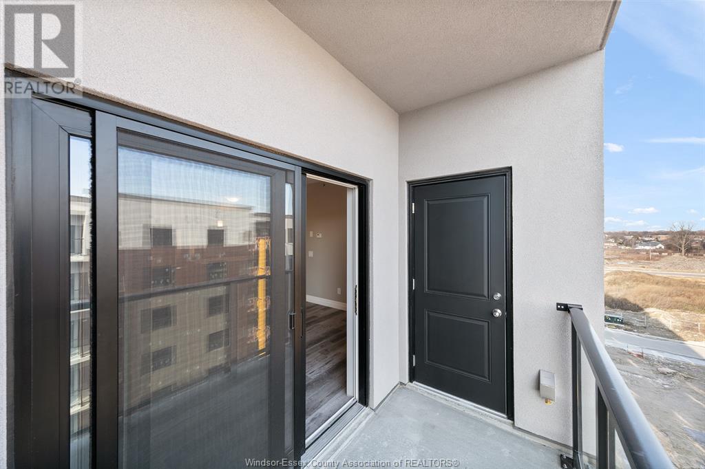 Photo 2 of 716 Brownstone Unit 406, Tecumseh ON