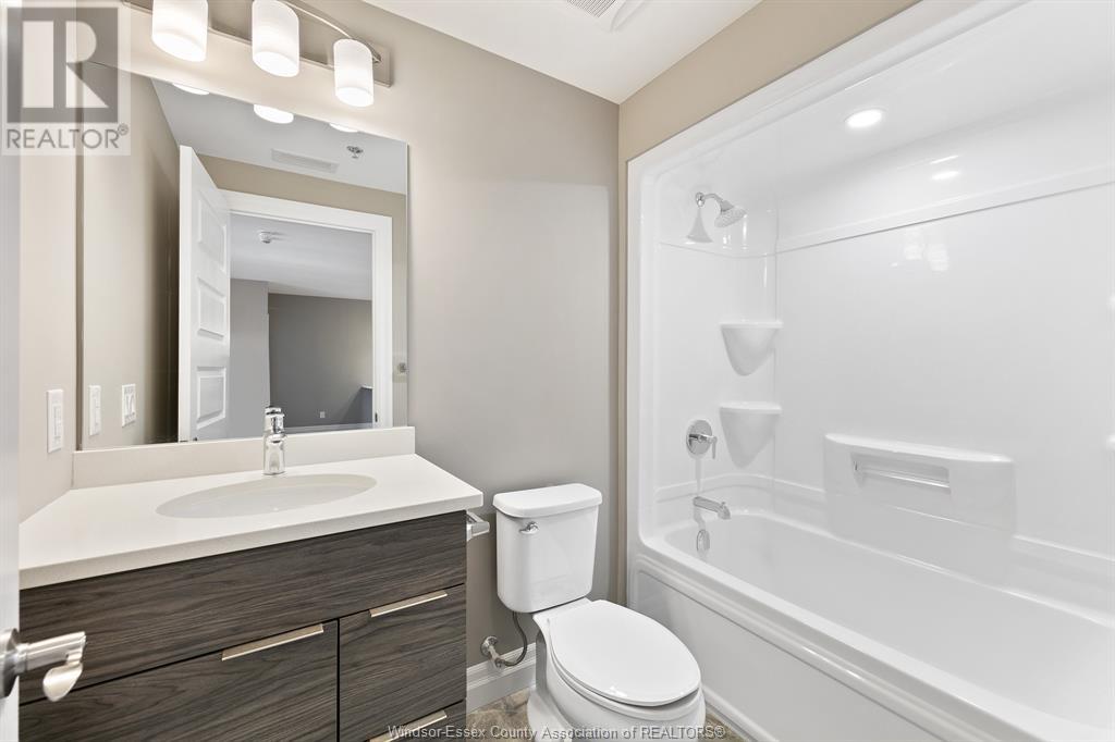 Photo 5 of 716 Brownstone Unit 406, Tecumseh ON