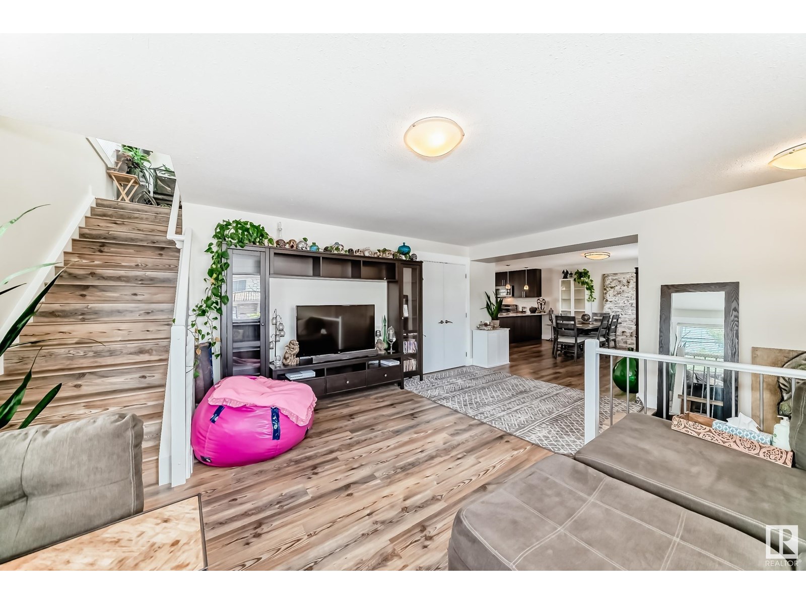 Photo 19 of 9211 123 Av Nw, Edmonton AB