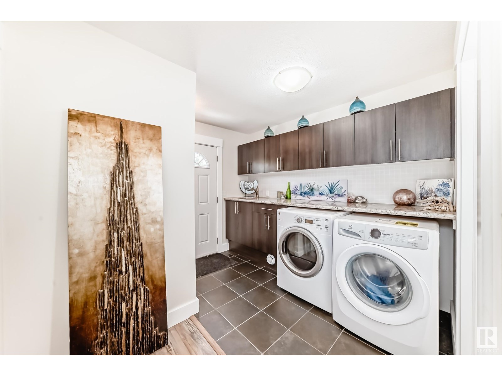Photo 23 of 9211 123 Av Nw, Edmonton AB