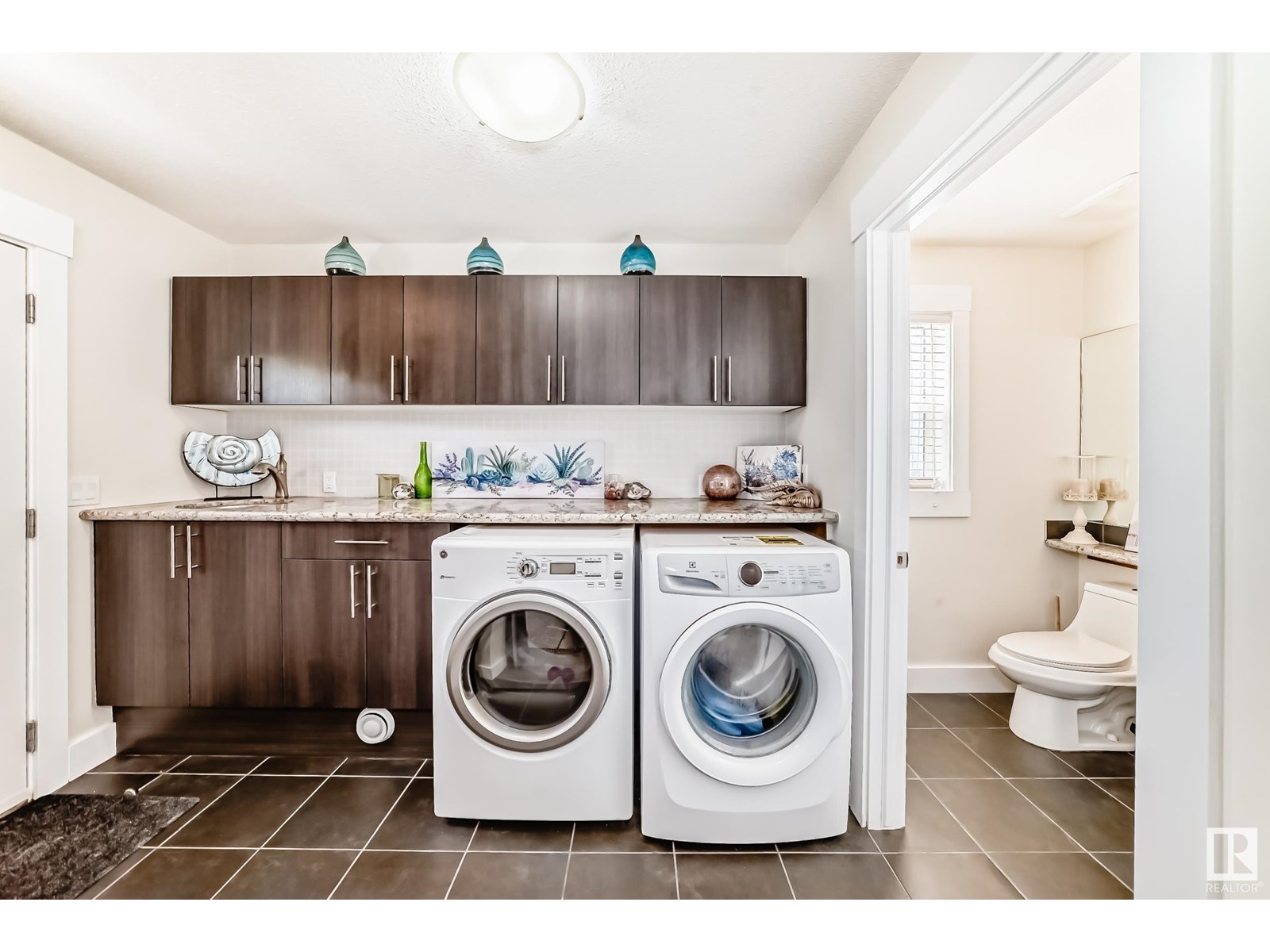 Photo 24 of 9211 123 Av Nw, Edmonton AB
