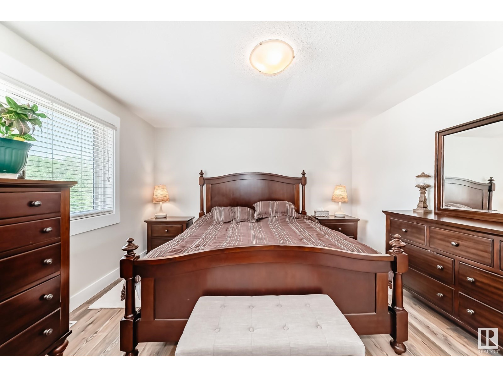 Photo 31 of 9211 123 Av Nw, Edmonton AB