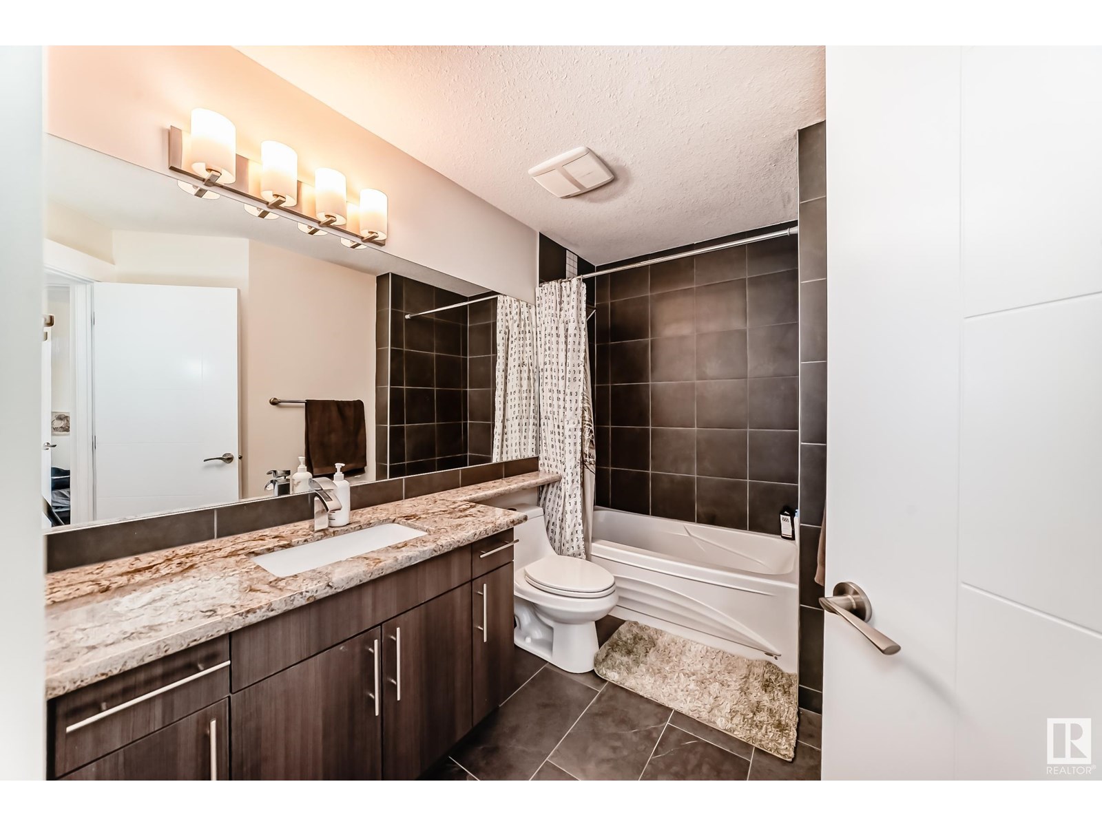 Photo 46 of 9211 123 Av Nw, Edmonton AB